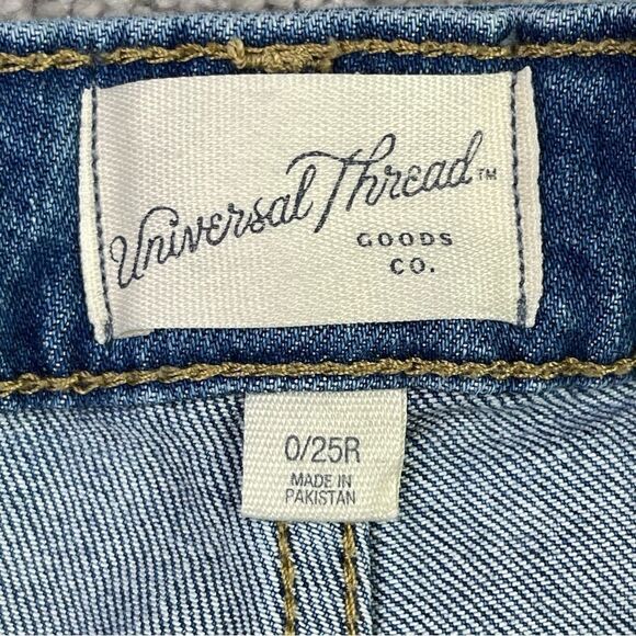 Universal Thread Jeans Women’s 25 Blue Ankle Boot Mid-Rise Medium Denim - Picture 5 of 12